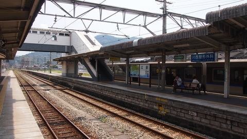 09広駅ホーム
