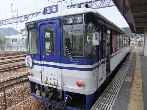 宮本えりおヘッドマーク列車(後)