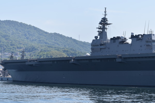 DDH184かが@呉 (2)