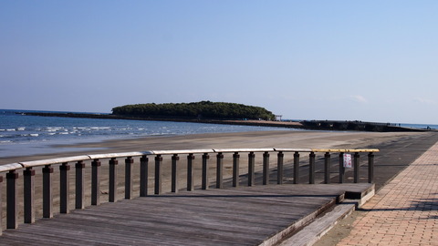 青島海岸から青島を飲む(2)
