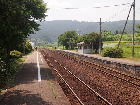 16西岸駅ホーム