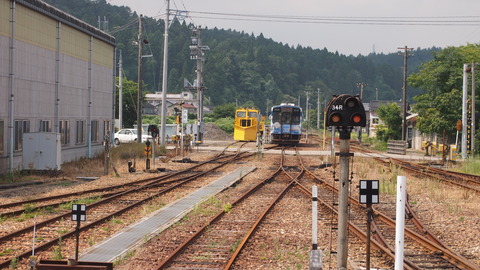 14折り返してくる花咲くいろは列車