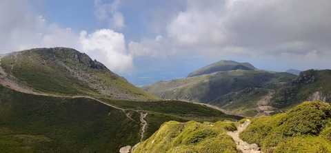 228-211(17-16)登山くじゅう連山910_104037