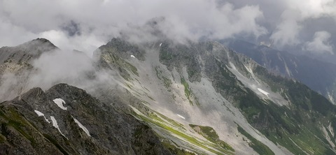 273-253(10-9) 上高地穂高岳815_121028