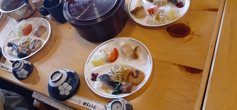 273-253(10-9) 上高地穂高岳815_170730