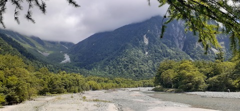 273-253(10-9) 上高地穂高岳817_100518