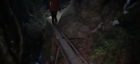 236-219(25-24)大崩山1104_062111