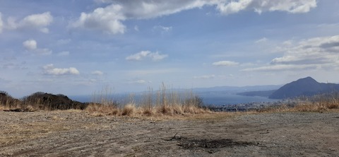 251-232(40-37)伽藍岳ゲリラキャン302_121939