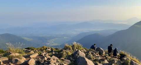 228-211(17-16)登山くじゅう連山910_065937