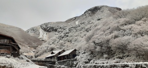 251-232(40-37)法華院温泉山荘2泊目224_080010