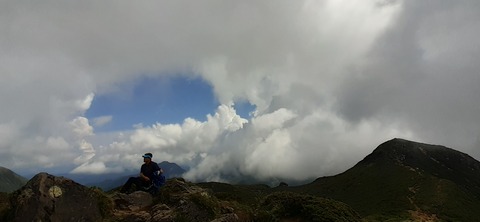 228-211(17-16)登山くじゅう連山910_103957