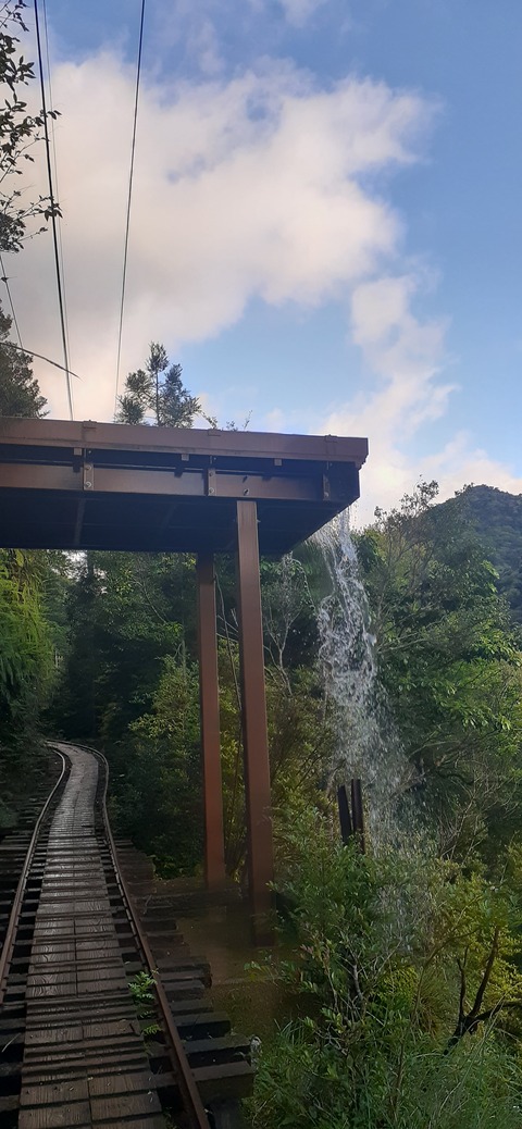 259-240(48-45)宮之浦岳新高塚小屋430_055920