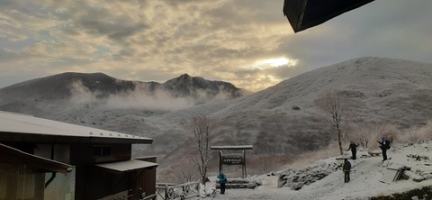 251-232(40-37)法華院温泉山荘2泊目224_075735