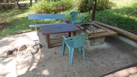 121-106(20-20)九重山麓風の丘601