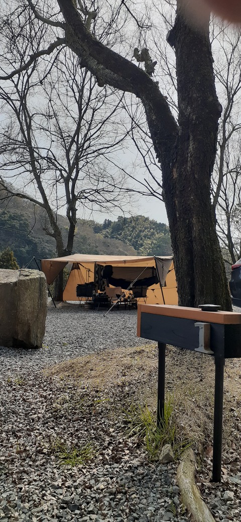 201-185(43-42)カワラテラス320_133427