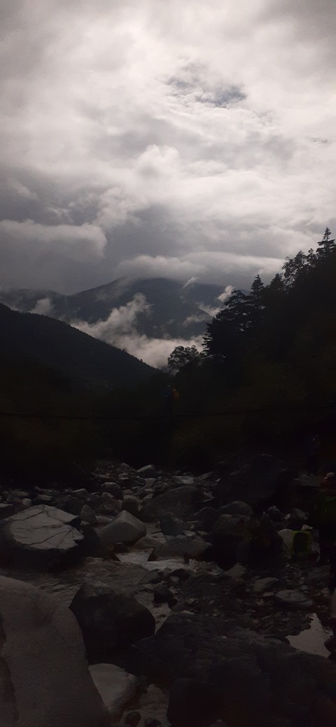 272-252(9-8) 上高地穂高岳814_084855