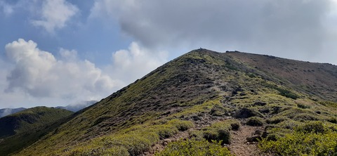 228-211(17-16)登山くじゅう連山910_092526