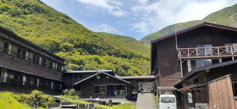 169-154(11-11)法華院温泉山荘811_114049
