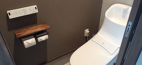 201-185(43-42)カワラテラス320_122220