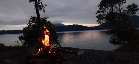 256-237(45-42)指宿レイクグリーン427_183239