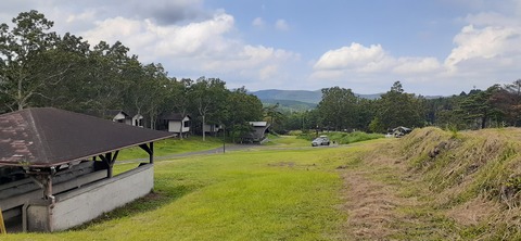 228-211(17-16)泉水キャンプ村909_131618