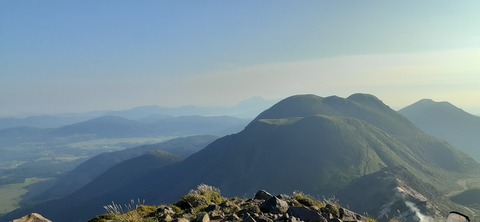 228-211(17-16)登山くじゅう連山910_073124