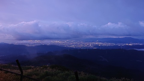 109-94(8-8)背振山キャンプ場900