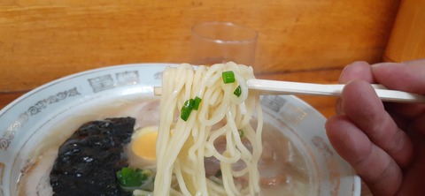 137-122(36-36)まつばラーメン9_121400