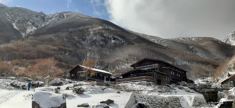 238-221(27-26)法華院温泉山荘1118_130455