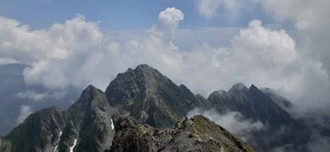 273-253(10-9) 上高地穂高岳815_121404