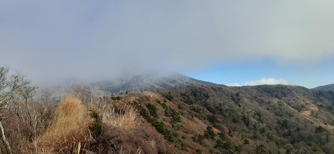 240-223(29-28)韓国岳1124_105639