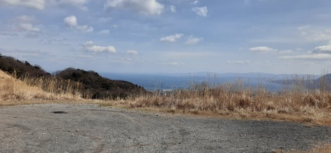 251-232(40-37)伽藍岳ゲリラキャン302_121920