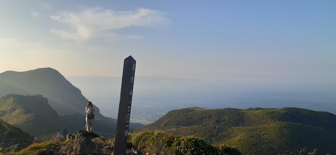 228-211(17-16)登山くじゅう連山910_065823