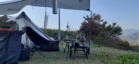 181-165(23-22)仲山城跡キャンプ場1104_155114