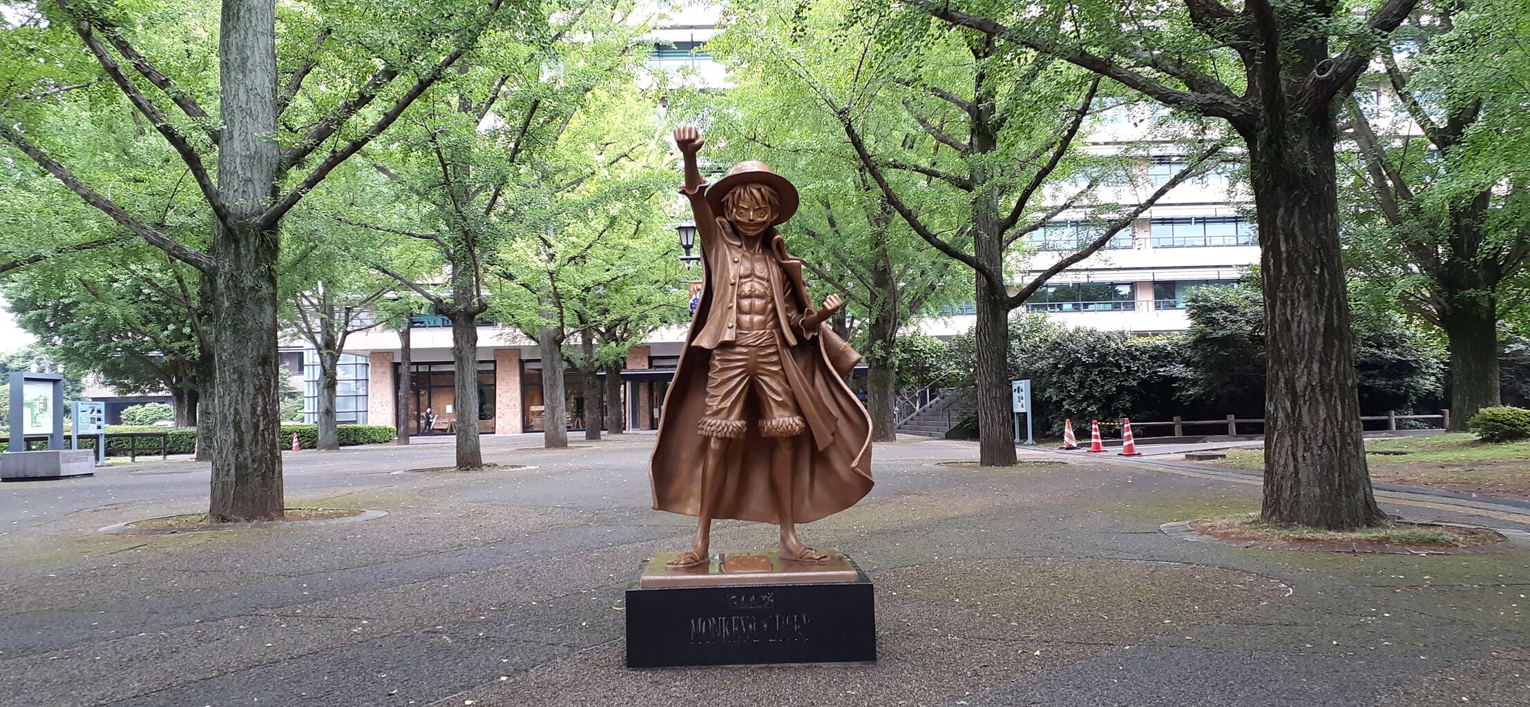 麦わらの一味ここに集結！ONE PIECE 熊本復興プロジェクト銅像