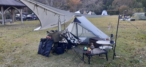 181-165(23-22)仲山城跡キャンプ場1104_155057