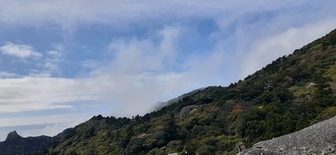 260-241(49-46)宮之浦岳淀川小屋501_160629