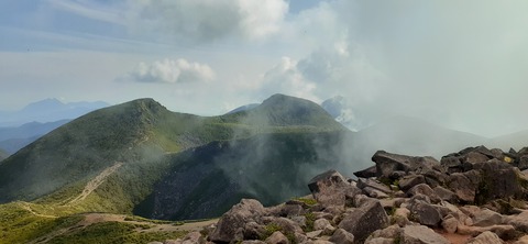 228-211(17-16)登山くじゅう連山910_083951