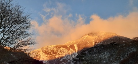 238-221(27-26)法華院温泉山荘1119_070150