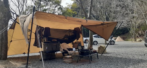 201-185(43-42)カワラテラス320_133543