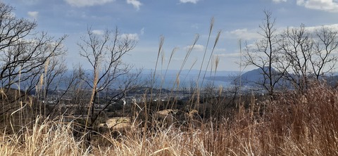 251-232(40-37)伽藍岳ゲリラキャン302_121805