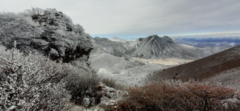 251-232(40-37)法華院温泉山荘2泊目224_100500