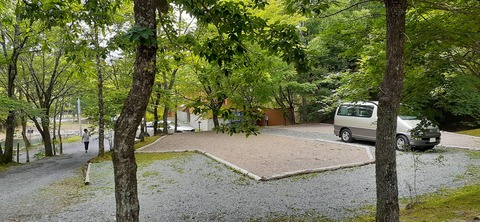 216-200(5-5)山鳥の森623_132433R