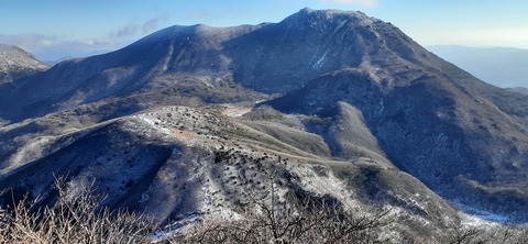 238-221(27-26)法華院温泉山荘1119_084251