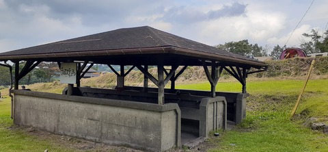 228-211(17-16)泉水キャンプ村909_160359