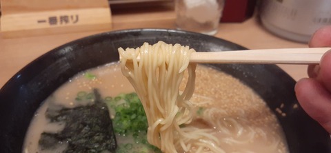 181-165(23-22)仲山城跡キャンプ場1104_120840