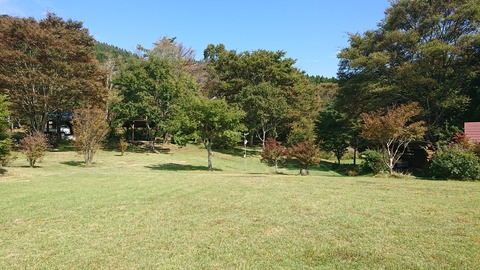 121-106(20-20)九重山麓風の丘608