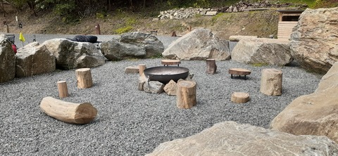 201-185(43-42)カワラテラス320_120423