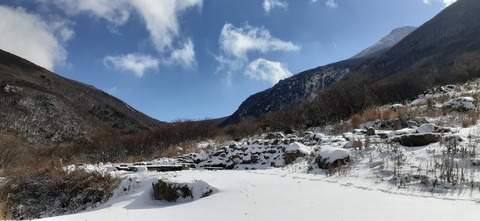 238-221(27-26)法華院温泉山荘1118_130513