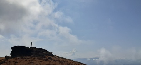 228-211(17-16)登山くじゅう連山910_093249